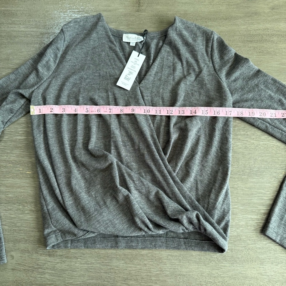 Michael Stars NWT Grey Long Sleeve Twist Wrap Shirt Blouse XS - Picture 10 of 13